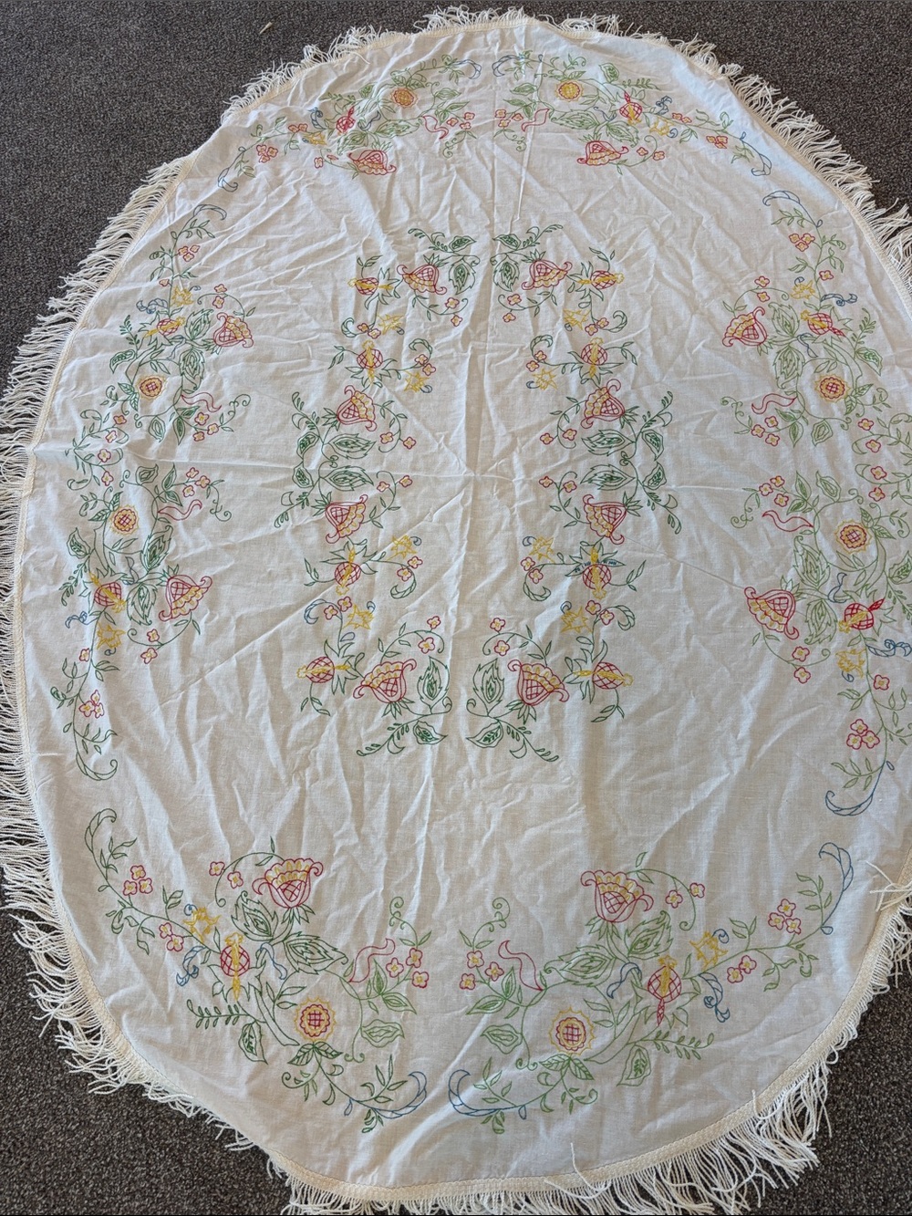 Vintage Embroidered Floral Oval Tablecloth - White with Flowers
